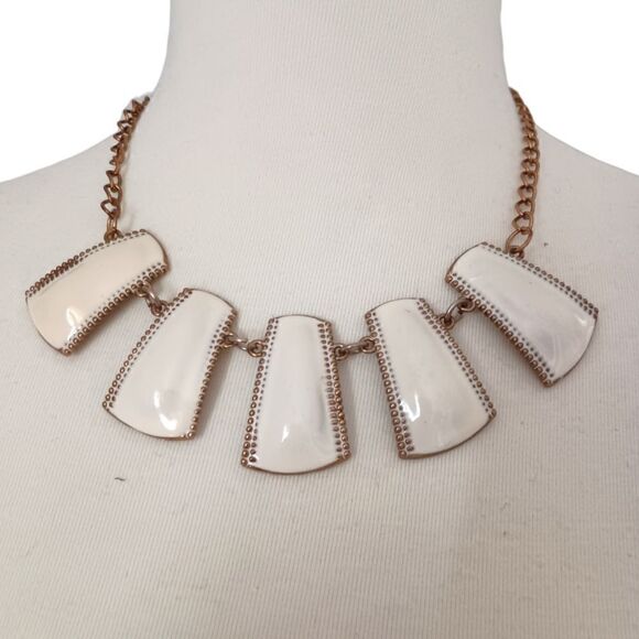 Y2K Chunky Enameled Necklace Statement Vanilla Bib Metal Collar Gold Tone 90s.  - Picture 3 of 16